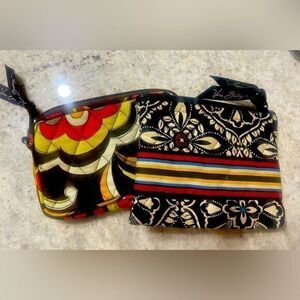 - Set of 2 Vera Bradley change purses‎